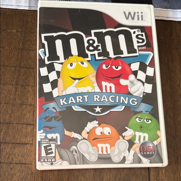 M&M'S Kart Racing for Wii - Red, Yellow, Green, Blue - Picture 1 of 5
